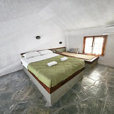 Erato Apartment