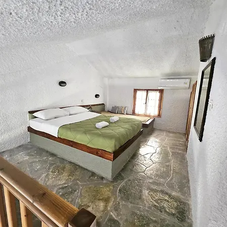 Apartment Erato