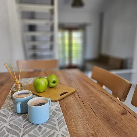Apartment Erato *