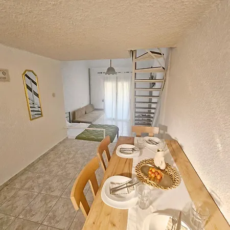 Apartment Erato *