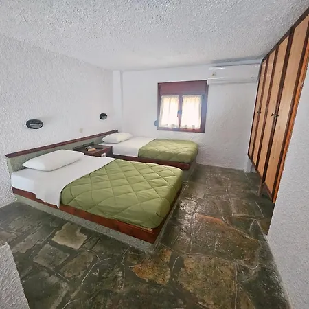 Erato * Kallithea (Chalkidiki)